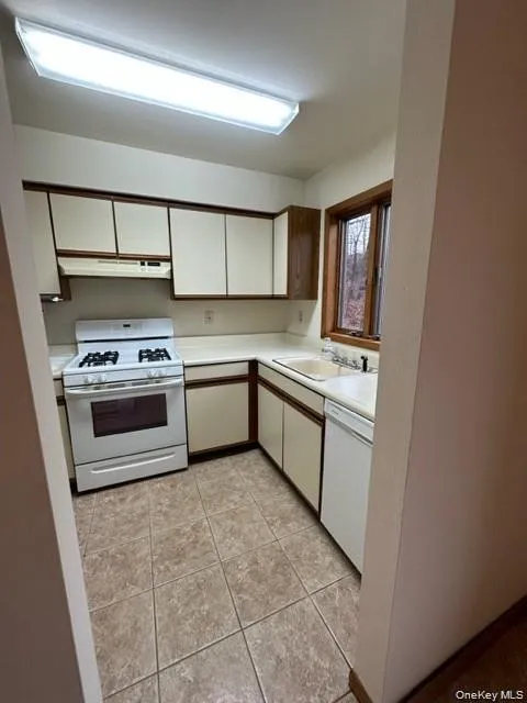6 Cedar Lane, Ramapo, NY, 1 Bedroom Bedrooms, 4 Room Rooms,1 BathroomBathrooms,Residential Lease,For Rent,Cedar,0,1055303 6 Cedar Lane, Ramapo, NY, 1 Bedroom Bedrooms, 4 Room Rooms,1 BathroomBathrooms,Residential Lease,For Rent,Cedar,0,1055303