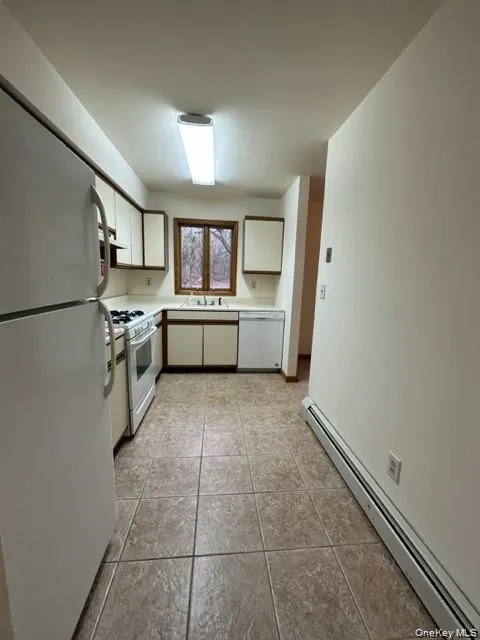6 Cedar Lane, Ramapo, NY, 1 Bedroom Bedrooms, 4 Room Rooms,1 BathroomBathrooms,Residential Lease,For Rent,Cedar,0,1055303 6 Cedar Lane, Ramapo, NY, 1 Bedroom Bedrooms, 4 Room Rooms,1 BathroomBathrooms,Residential Lease,For Rent,Cedar,0,1055303