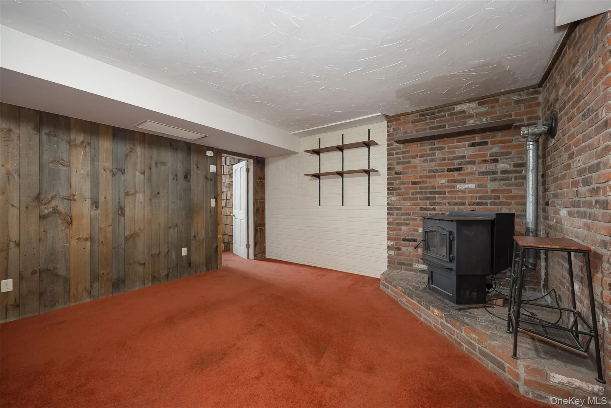 8 Boxwood Court, Hyde Park, NY, 3 Bedrooms Bedrooms, 6 Rooms Rooms,1 BathroomBathrooms,Residential,For Rent,Boxwood,0,1055305 8 Boxwood Court, Hyde Park, NY, 3 Bedrooms Bedrooms, 6 Rooms Rooms,1 BathroomBathrooms,Residential,For Rent,Boxwood,0,1055305