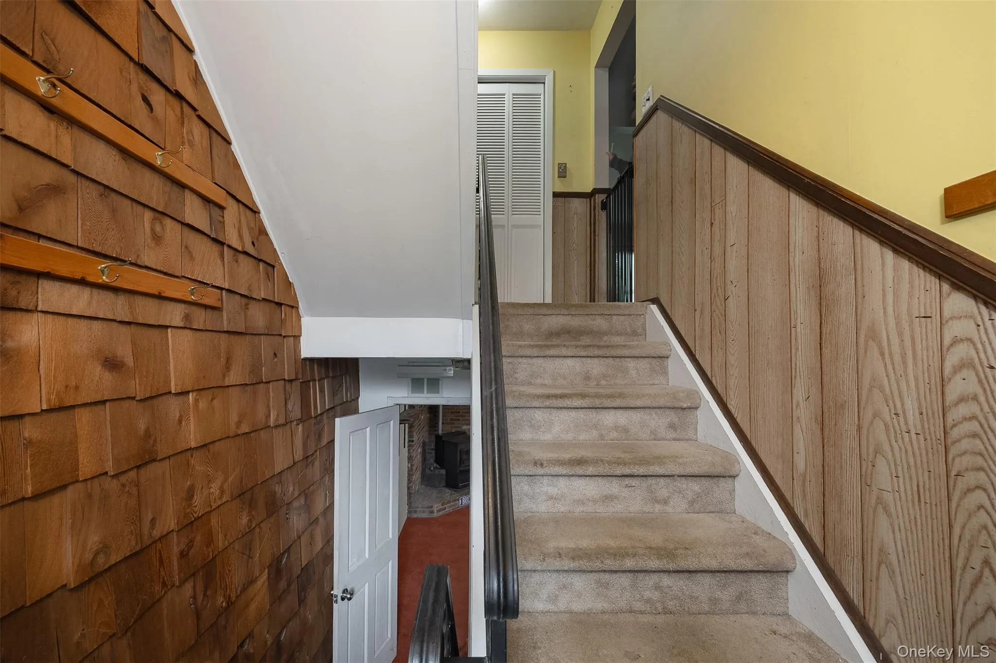 8 Boxwood Court, Hyde Park, NY, 3 Bedrooms Bedrooms, 6 Rooms Rooms,1 BathroomBathrooms,Residential,For Rent,Boxwood,0,1055305 8 Boxwood Court, Hyde Park, NY, 3 Bedrooms Bedrooms, 6 Rooms Rooms,1 BathroomBathrooms,Residential,For Rent,Boxwood,0,1055305