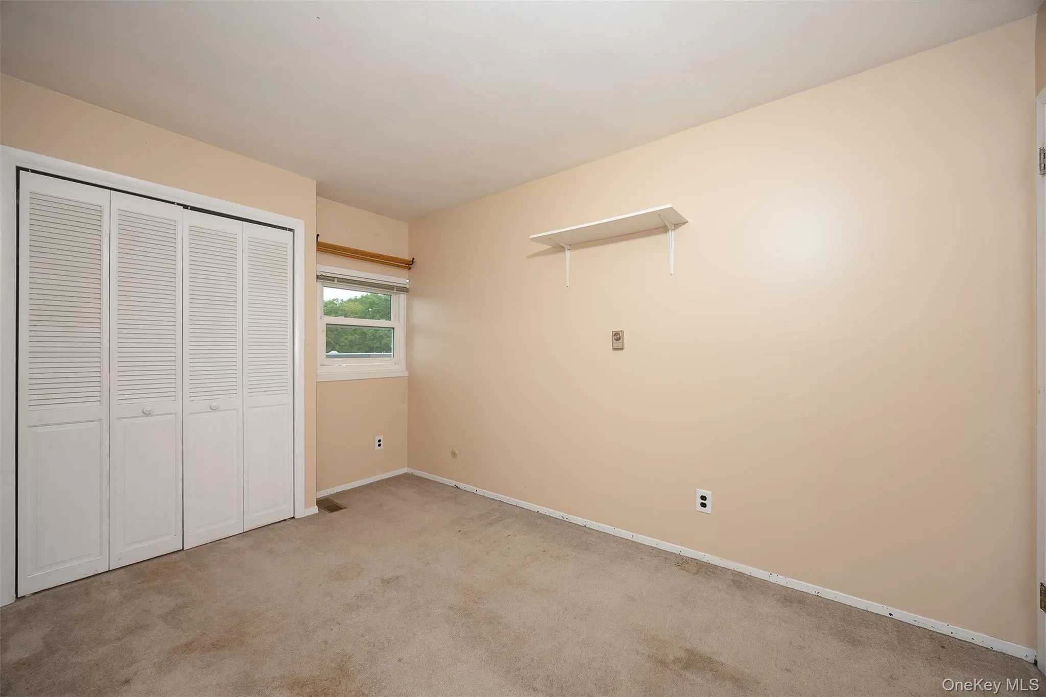 8 Boxwood Court, Hyde Park, NY, 3 Bedrooms Bedrooms, 6 Rooms Rooms,1 BathroomBathrooms,Residential,For Rent,Boxwood,0,1055305 8 Boxwood Court, Hyde Park, NY, 3 Bedrooms Bedrooms, 6 Rooms Rooms,1 BathroomBathrooms,Residential,For Rent,Boxwood,0,1055305