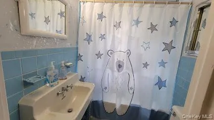 168 Lewis Road, Huntington, NY, 1 Bedroom Bedrooms, 5 Rooms Rooms,1 BathroomBathrooms,Residential Lease,For Rent,Lewis,0,1055307 168 Lewis Road, Huntington, NY, 1 Bedroom Bedrooms, 5 Rooms Rooms,1 BathroomBathrooms,Residential Lease,For Rent,Lewis,0,1055307