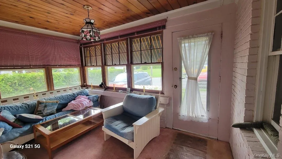 168 Lewis Road, Huntington, NY, 1 Bedroom Bedrooms, 5 Rooms Rooms,1 BathroomBathrooms,Residential Lease,For Rent,Lewis,0,1055307 168 Lewis Road, Huntington, NY, 1 Bedroom Bedrooms, 5 Rooms Rooms,1 BathroomBathrooms,Residential Lease,For Rent,Lewis,0,1055307