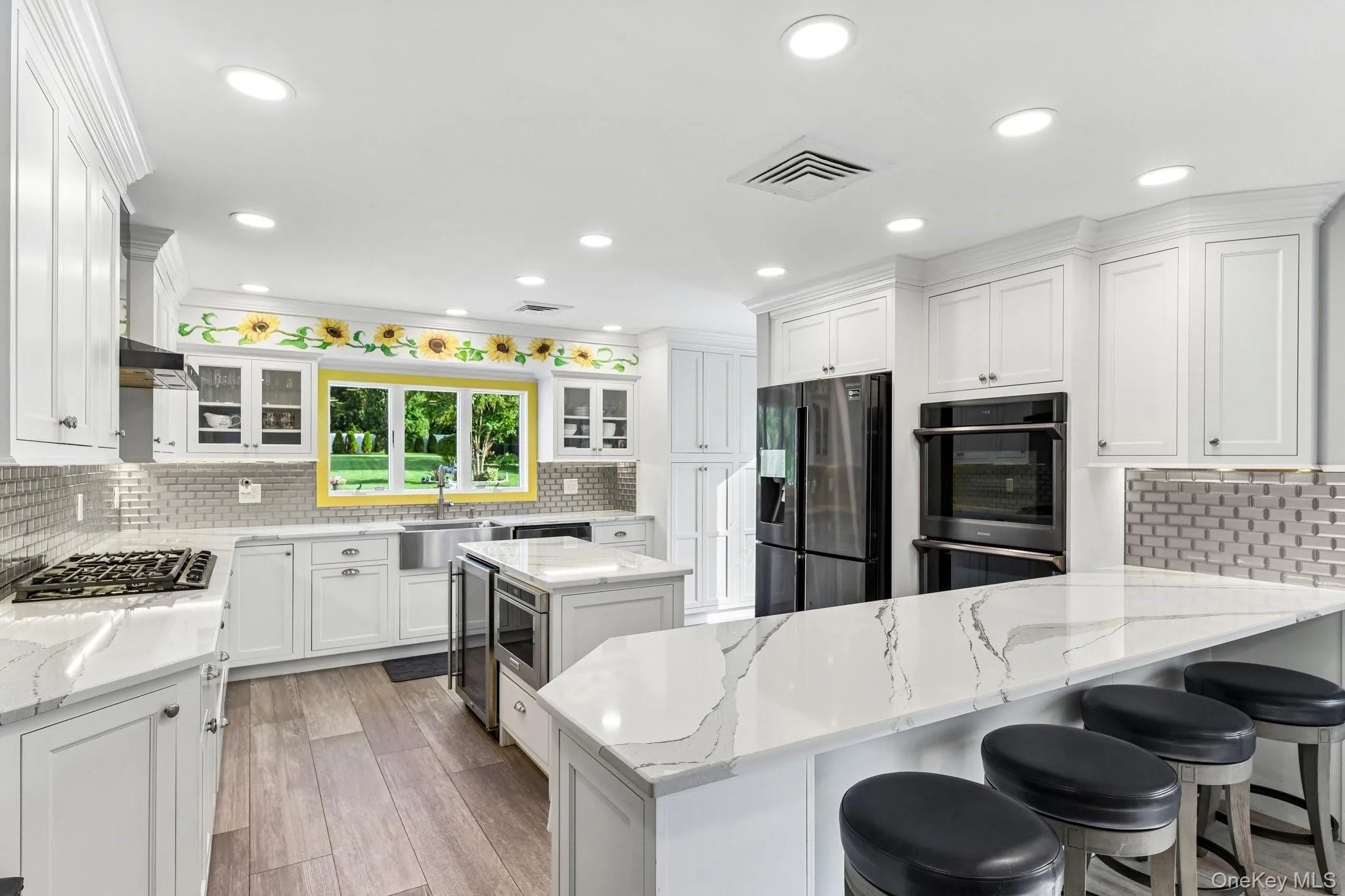 5 Corwin Court, Huntington, NY, 3 Bedrooms Bedrooms, 8 Rooms Rooms,2 BathroomsBathrooms,Residential,For Rent,Corwin,0,1055308 5 Corwin Court, Huntington, NY, 3 Bedrooms Bedrooms, 8 Rooms Rooms,2 BathroomsBathrooms,Residential,For Rent,Corwin,0,1055308