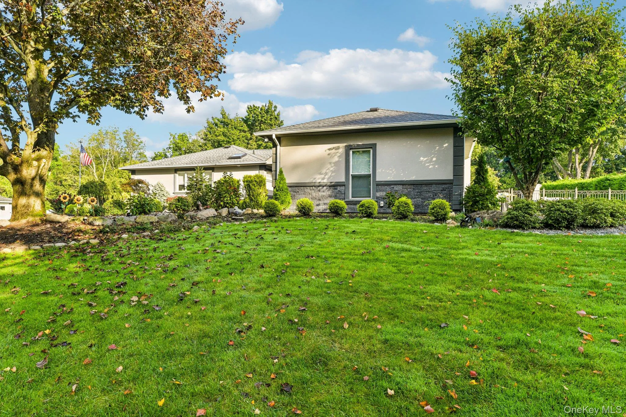 5 Corwin Court, Huntington, NY, 3 Bedrooms Bedrooms, 8 Rooms Rooms,2 BathroomsBathrooms,Residential,For Rent,Corwin,0,1055308 5 Corwin Court, Huntington, NY, 3 Bedrooms Bedrooms, 8 Rooms Rooms,2 BathroomsBathrooms,Residential,For Rent,Corwin,0,1055308