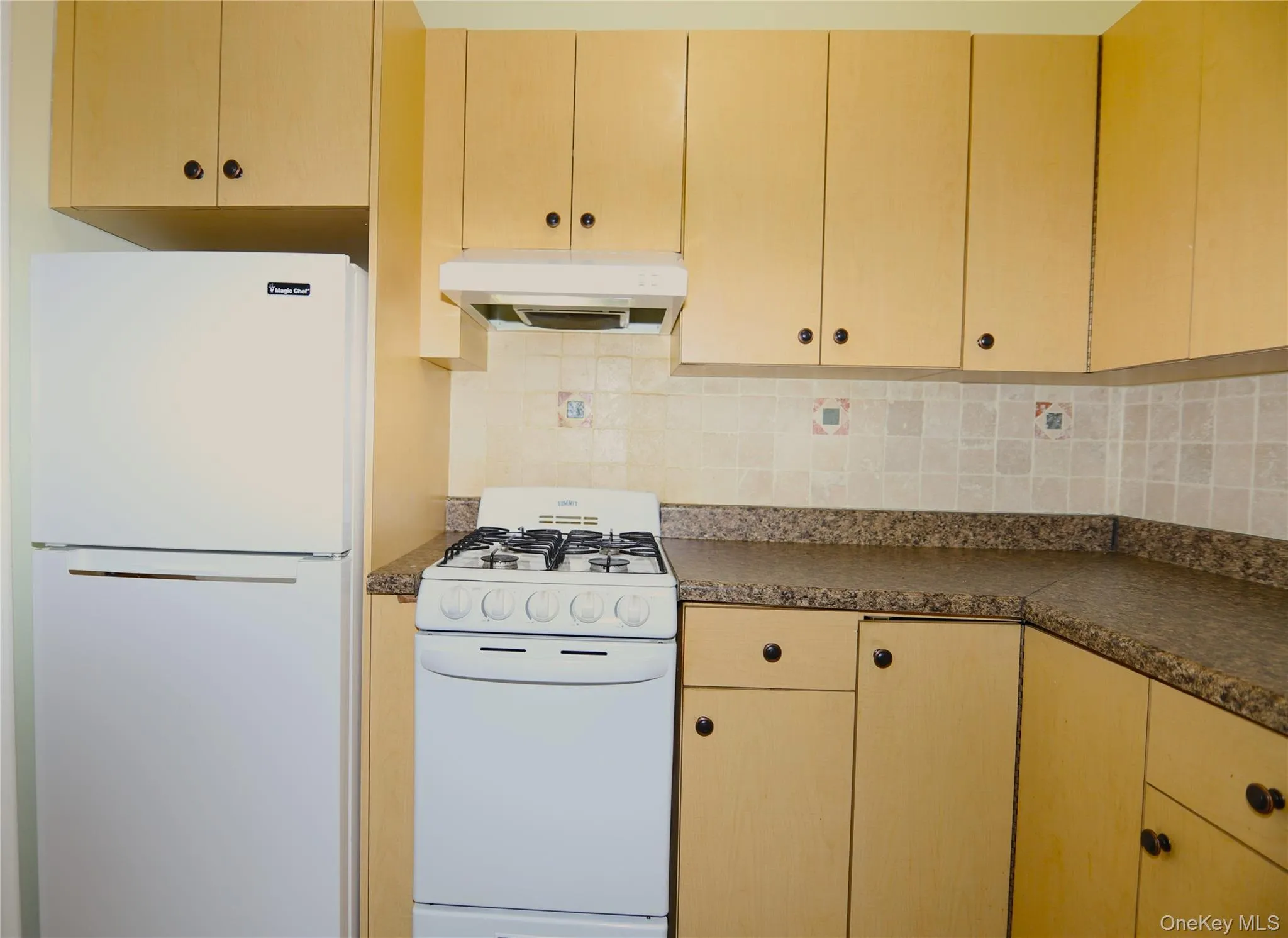 330 Broadway, Greenburgh, NY, 1 Bedroom Bedrooms, 3 Room Rooms,1 BathroomBathrooms,Residential Lease,For Rent,Broadway,0,1055312 330 Broadway, Greenburgh, NY, 1 Bedroom Bedrooms, 3 Room Rooms,1 BathroomBathrooms,Residential Lease,For Rent,Broadway,0,1055312