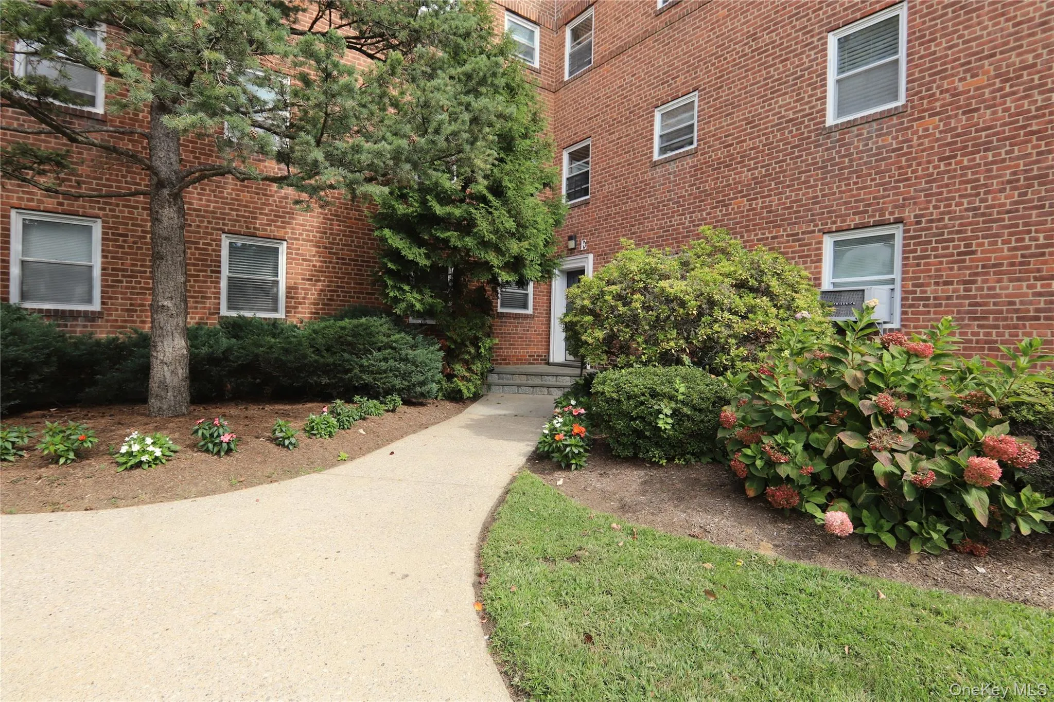 330 Broadway, Greenburgh, NY, 1 Bedroom Bedrooms, 3 Room Rooms,1 BathroomBathrooms,Residential Lease,For Rent,Broadway,0,1055312 330 Broadway, Greenburgh, NY, 1 Bedroom Bedrooms, 3 Room Rooms,1 BathroomBathrooms,Residential Lease,For Rent,Broadway,0,1055312
