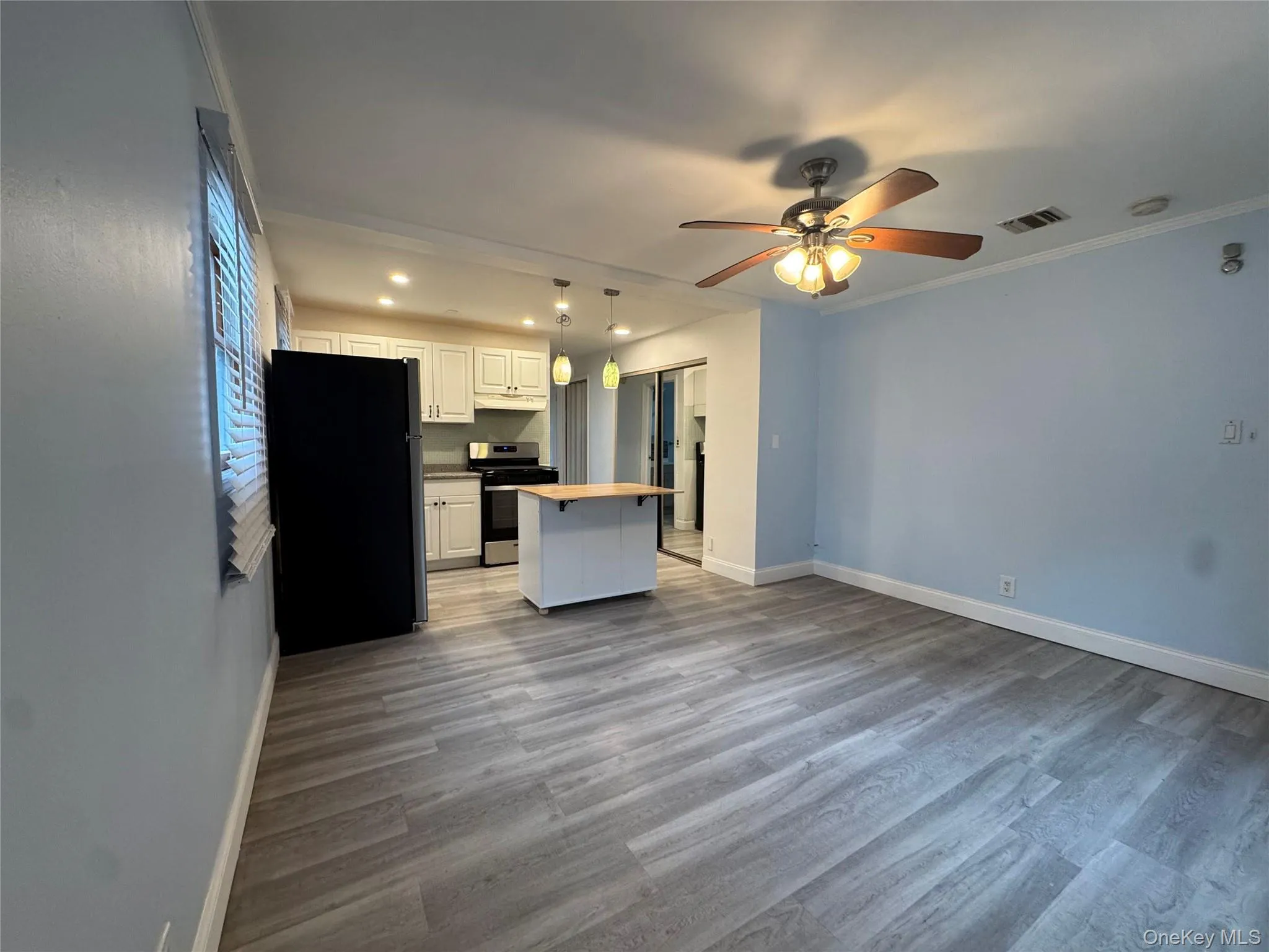 12 Chapel Place, Babylon, NY, 1 Bedroom Bedrooms, 2 Room Rooms,1 BathroomBathrooms,Residential Lease,For Rent,Chapel,0,1055315 12 Chapel Place, Babylon, NY, 1 Bedroom Bedrooms, 2 Room Rooms,1 BathroomBathrooms,Residential Lease,For Rent,Chapel,0,1055315