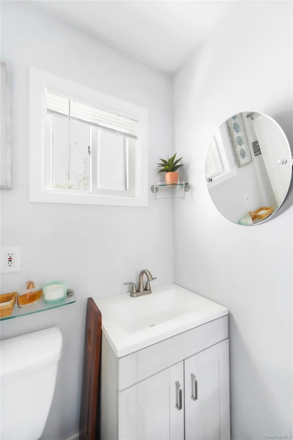 62 Canoe Place Road, Southampton, NY, 1 Bedroom Bedrooms, 5 Rooms Rooms,2 BathroomsBathrooms,Residential,For Rent,Canoe Place,0,1055317 62 Canoe Place Road, Southampton, NY, 1 Bedroom Bedrooms, 5 Rooms Rooms,2 BathroomsBathrooms,Residential,For Rent,Canoe Place,0,1055317