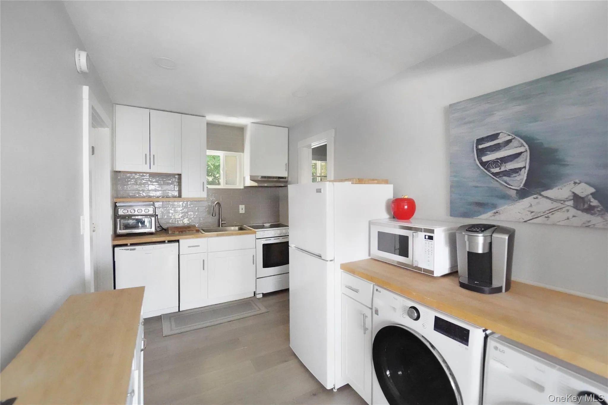 62 Canoe Place Road, Southampton, NY, 1 Bedroom Bedrooms, 5 Rooms Rooms,2 BathroomsBathrooms,Residential,For Rent,Canoe Place,0,1055317 62 Canoe Place Road, Southampton, NY, 1 Bedroom Bedrooms, 5 Rooms Rooms,2 BathroomsBathrooms,Residential,For Rent,Canoe Place,0,1055317