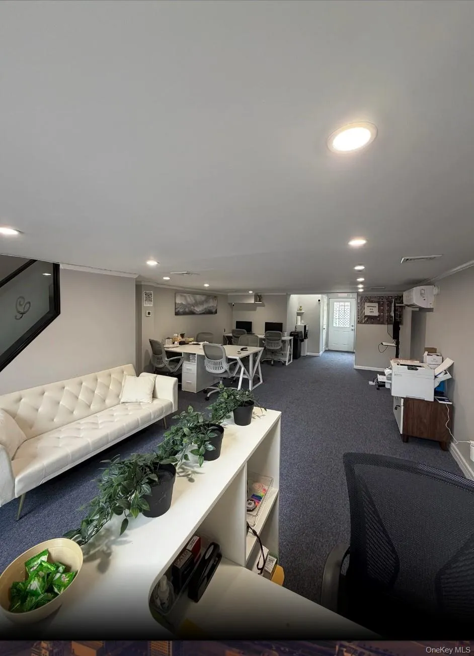2516 Francis Lewis Boulevard, New York, NY, ,Commercial Lease,For Rent,Francis Lewis,0,1055320 2516 Francis Lewis Boulevard, New York, NY, ,Commercial Lease,For Rent,Francis Lewis,0,1055320
