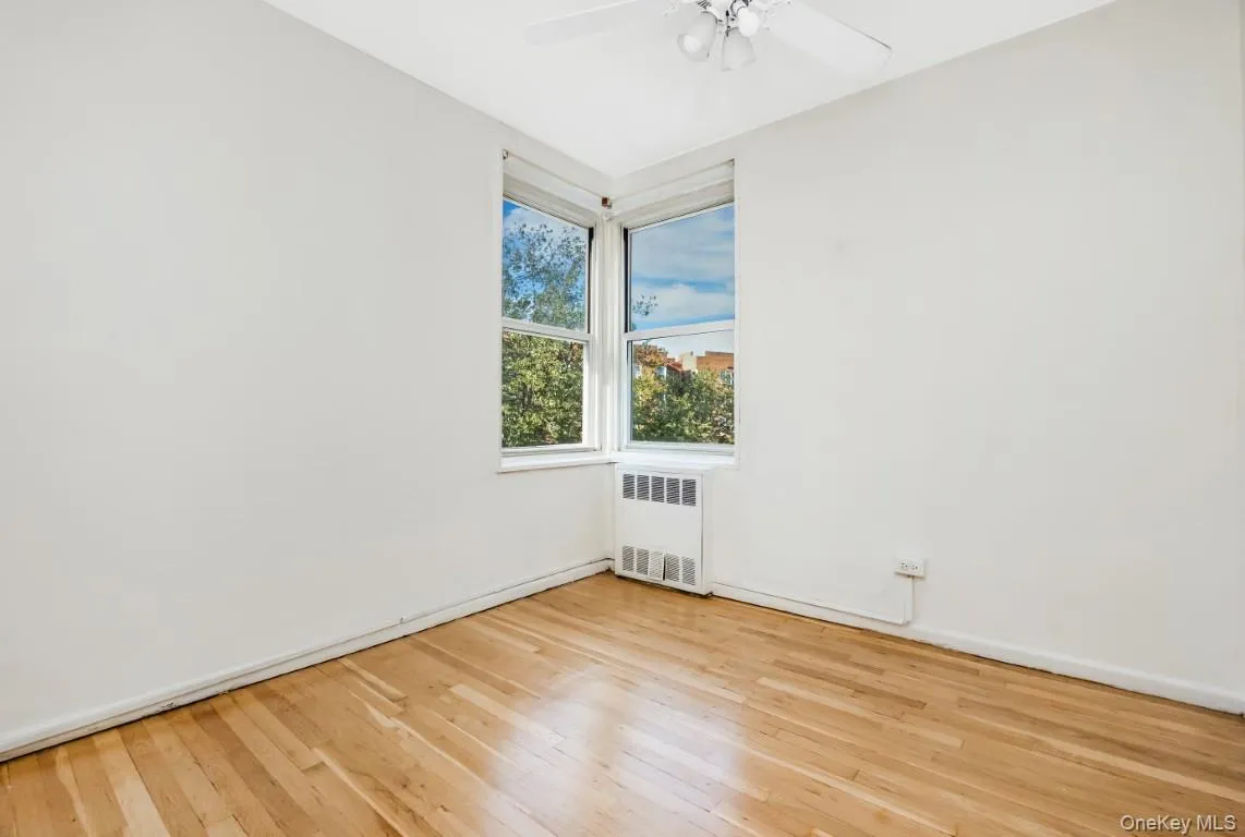 18-40 211th Street, New York, NY, 2 Bedrooms Bedrooms, 5 Rooms Rooms,1 BathroomBathrooms,Residential,For Rent,211th,0,1055321 18-40 211th Street, New York, NY, 2 Bedrooms Bedrooms, 5 Rooms Rooms,1 BathroomBathrooms,Residential,For Rent,211th,0,1055321