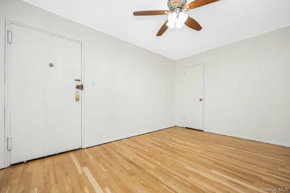 18-40 211th Street, New York, NY, 2 Bedrooms Bedrooms, 5 Rooms Rooms,1 BathroomBathrooms,Residential,For Rent,211th,0,1055321 18-40 211th Street, New York, NY, 2 Bedrooms Bedrooms, 5 Rooms Rooms,1 BathroomBathrooms,Residential,For Rent,211th,0,1055321