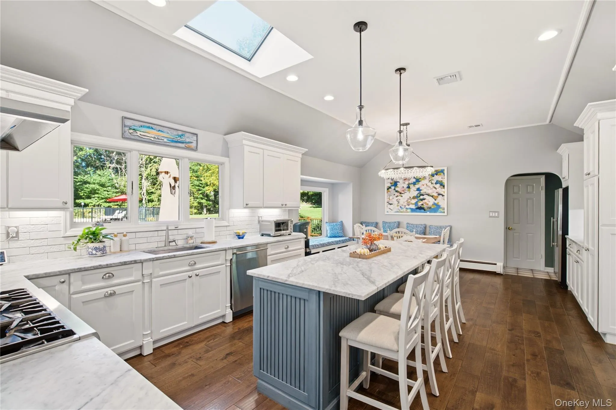 14 Sherwood Gate, Oyster Bay, NY, 5 Bedrooms Bedrooms, 11 Rooms Rooms,4 BathroomsBathrooms,Residential,For Rent,Sherwood Gate,0,1055322 14 Sherwood Gate, Oyster Bay, NY, 5 Bedrooms Bedrooms, 11 Rooms Rooms,4 BathroomsBathrooms,Residential,For Rent,Sherwood Gate,0,1055322