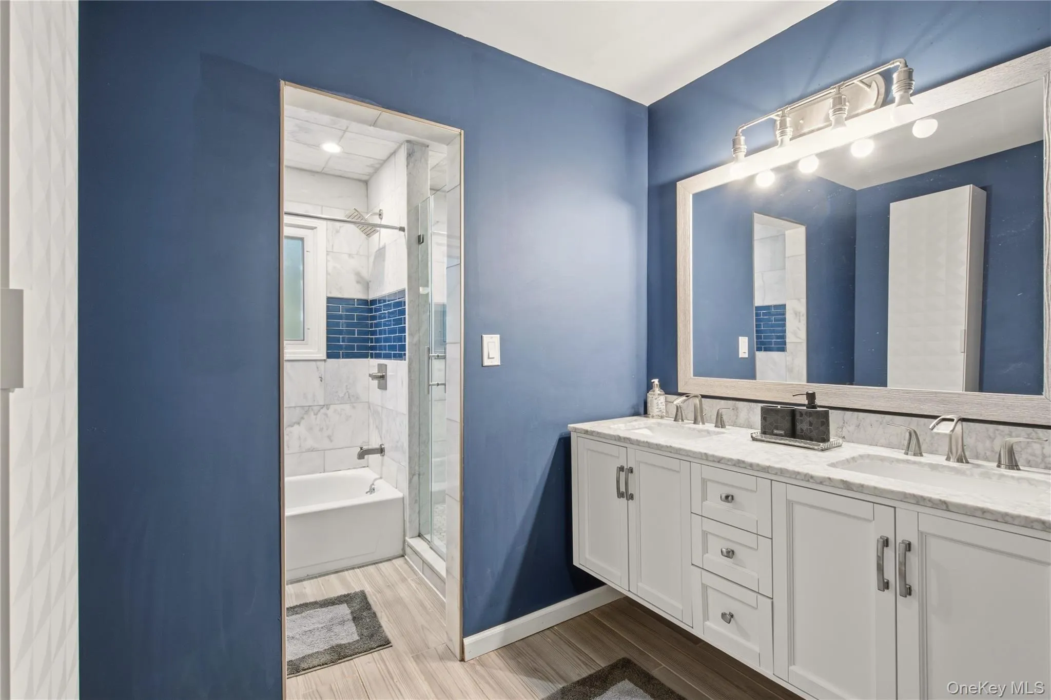 14 Sherwood Gate, Oyster Bay, NY, 5 Bedrooms Bedrooms, 11 Rooms Rooms,4 BathroomsBathrooms,Residential,For Rent,Sherwood Gate,0,1055322 14 Sherwood Gate, Oyster Bay, NY, 5 Bedrooms Bedrooms, 11 Rooms Rooms,4 BathroomsBathrooms,Residential,For Rent,Sherwood Gate,0,1055322