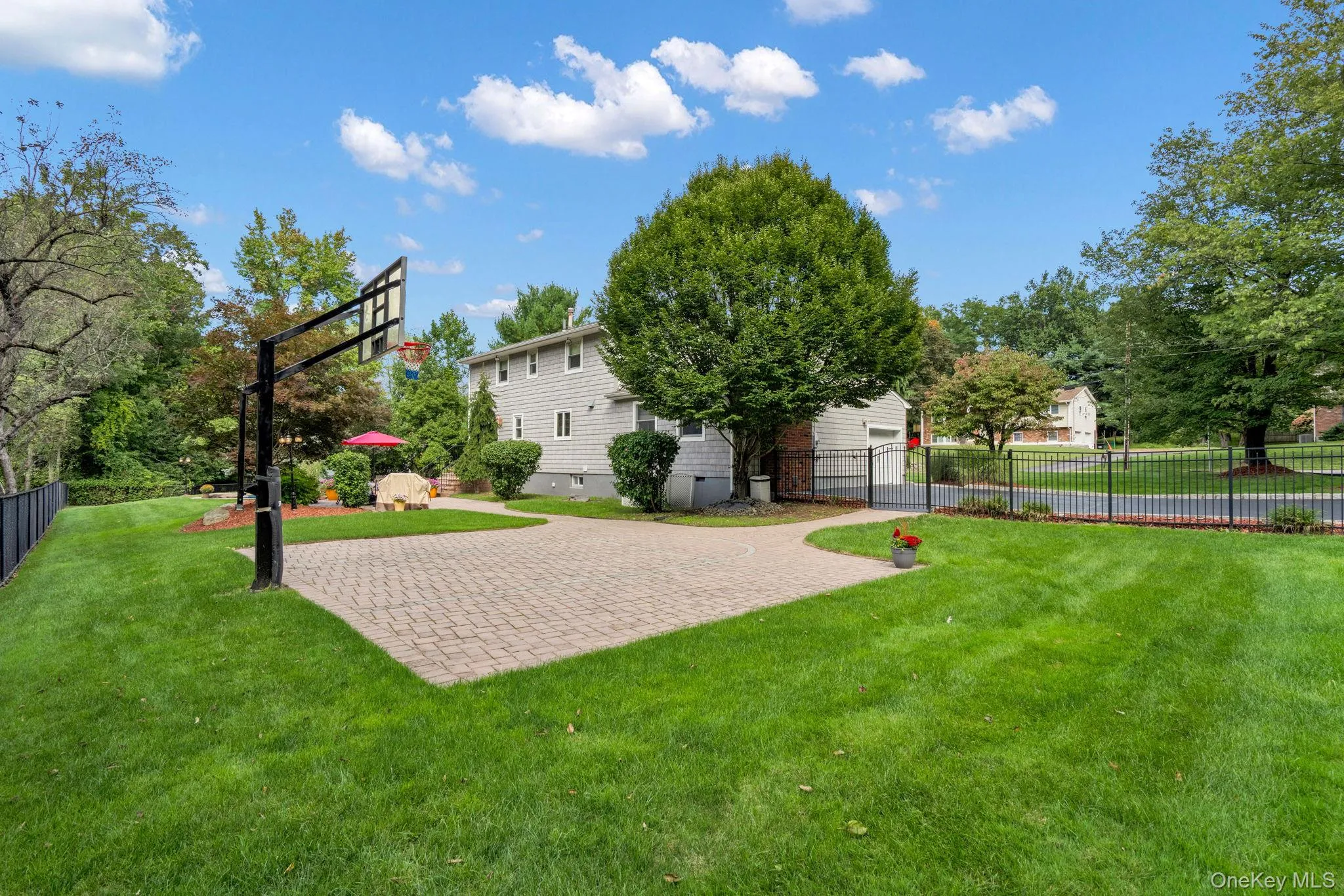 649 Pascack Road, Ramapo, NY, 4 Bedrooms Bedrooms, 10 Rooms Rooms,4 BathroomsBathrooms,Residential,For Rent,Pascack,0,1055329 649 Pascack Road, Ramapo, NY, 4 Bedrooms Bedrooms, 10 Rooms Rooms,4 BathroomsBathrooms,Residential,For Rent,Pascack,0,1055329