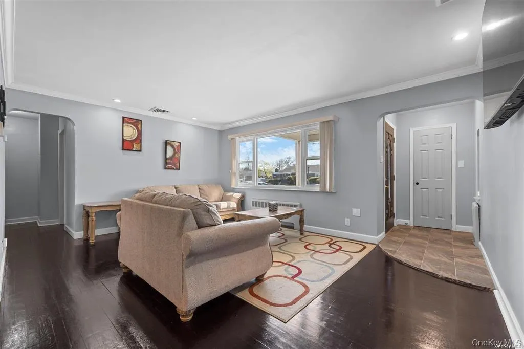 74 Caroline Avenue, Hempstead, NY, 3 Bedrooms Bedrooms, 5 Rooms Rooms,1 BathroomBathrooms,Residential Lease,For Rent,Caroline,0,1055331 74 Caroline Avenue, Hempstead, NY, 3 Bedrooms Bedrooms, 5 Rooms Rooms,1 BathroomBathrooms,Residential Lease,For Rent,Caroline,0,1055331