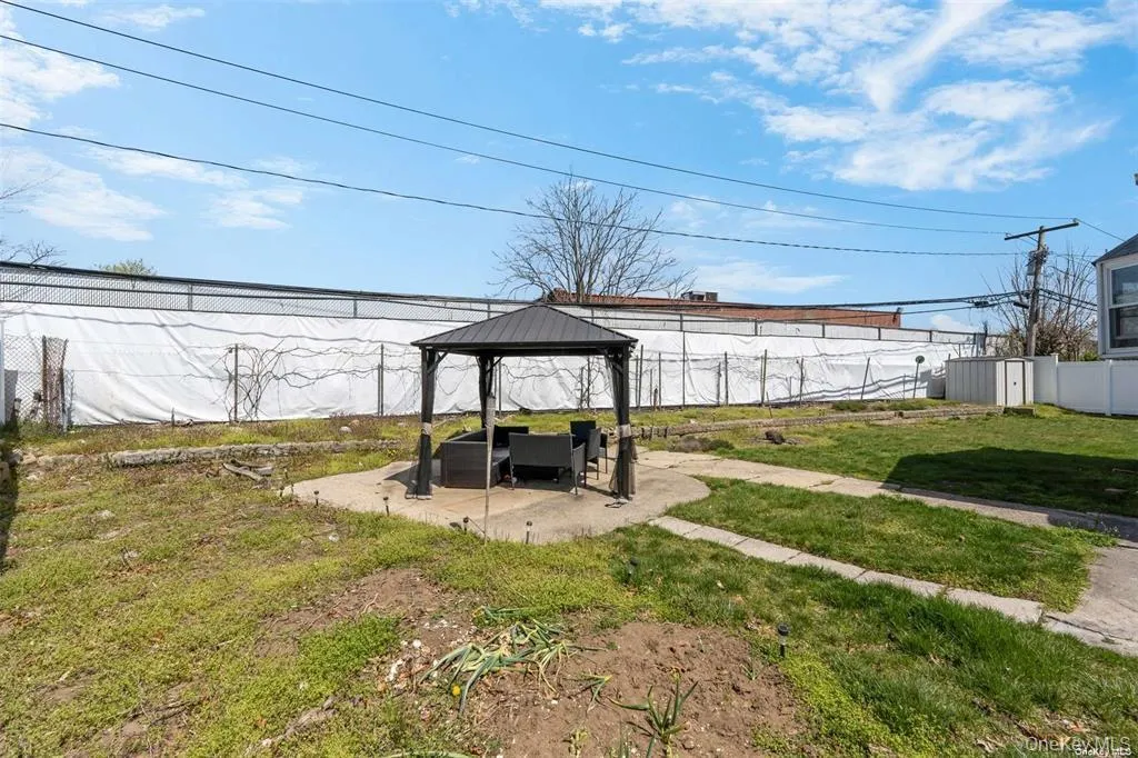 74 Caroline Avenue, Hempstead, NY, 3 Bedrooms Bedrooms, 5 Rooms Rooms,1 BathroomBathrooms,Residential Lease,For Rent,Caroline,0,1055331 74 Caroline Avenue, Hempstead, NY, 3 Bedrooms Bedrooms, 5 Rooms Rooms,1 BathroomBathrooms,Residential Lease,For Rent,Caroline,0,1055331