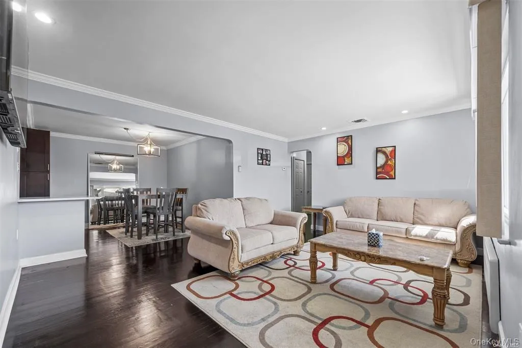 74 Caroline Avenue, Hempstead, NY, 3 Bedrooms Bedrooms, 5 Rooms Rooms,1 BathroomBathrooms,Residential Lease,For Rent,Caroline,0,1055331 74 Caroline Avenue, Hempstead, NY, 3 Bedrooms Bedrooms, 5 Rooms Rooms,1 BathroomBathrooms,Residential Lease,For Rent,Caroline,0,1055331