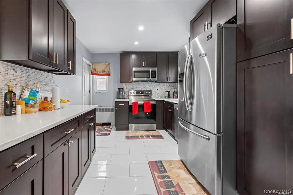 74 Caroline Avenue, Hempstead, NY, 3 Bedrooms Bedrooms, 5 Rooms Rooms,1 BathroomBathrooms,Residential Lease,For Rent,Caroline,0,1055331 74 Caroline Avenue, Hempstead, NY, 3 Bedrooms Bedrooms, 5 Rooms Rooms,1 BathroomBathrooms,Residential Lease,For Rent,Caroline,0,1055331