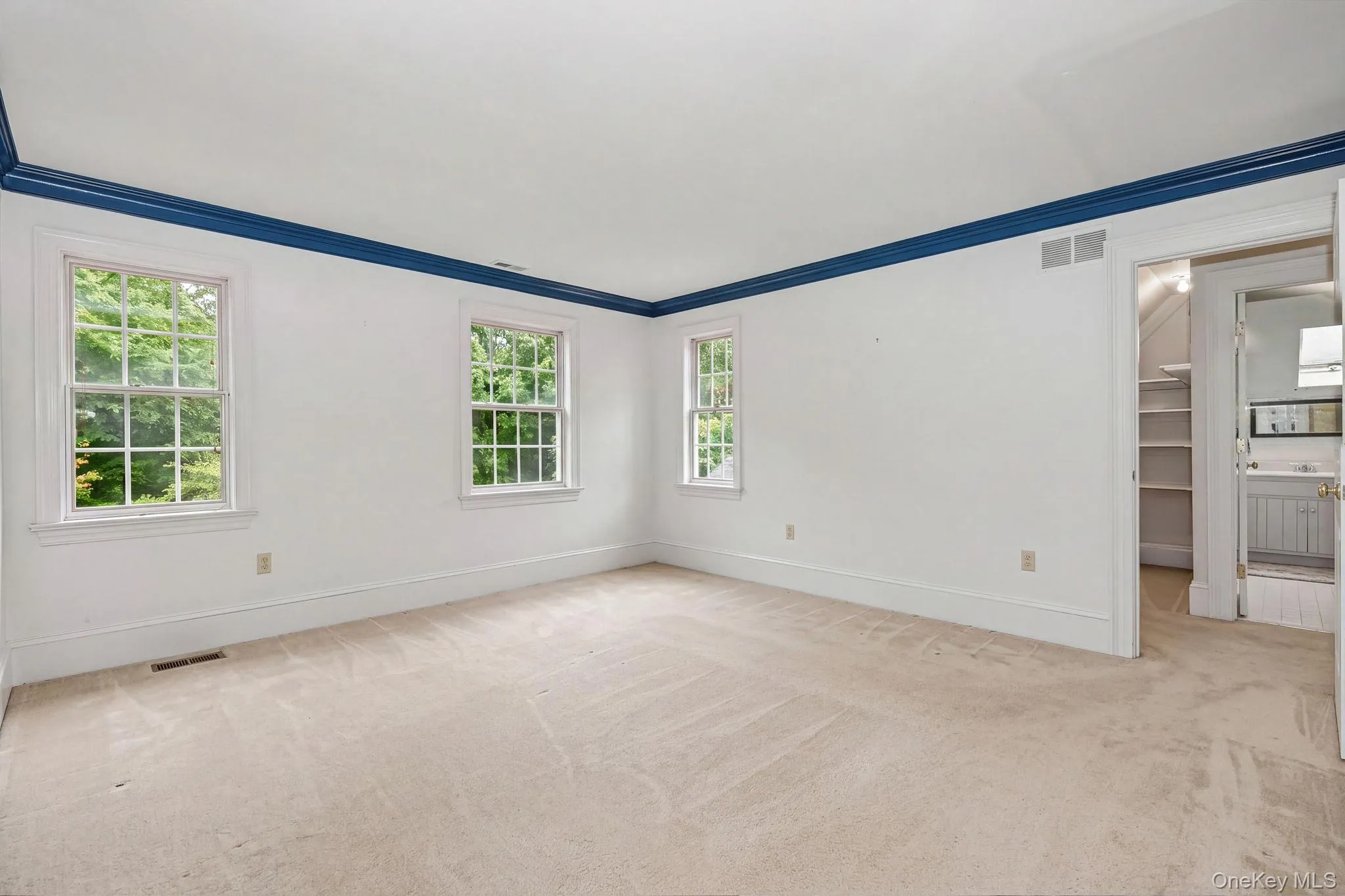 Virtually unfurnished and emptied. Virtually unfurnished and emptied.