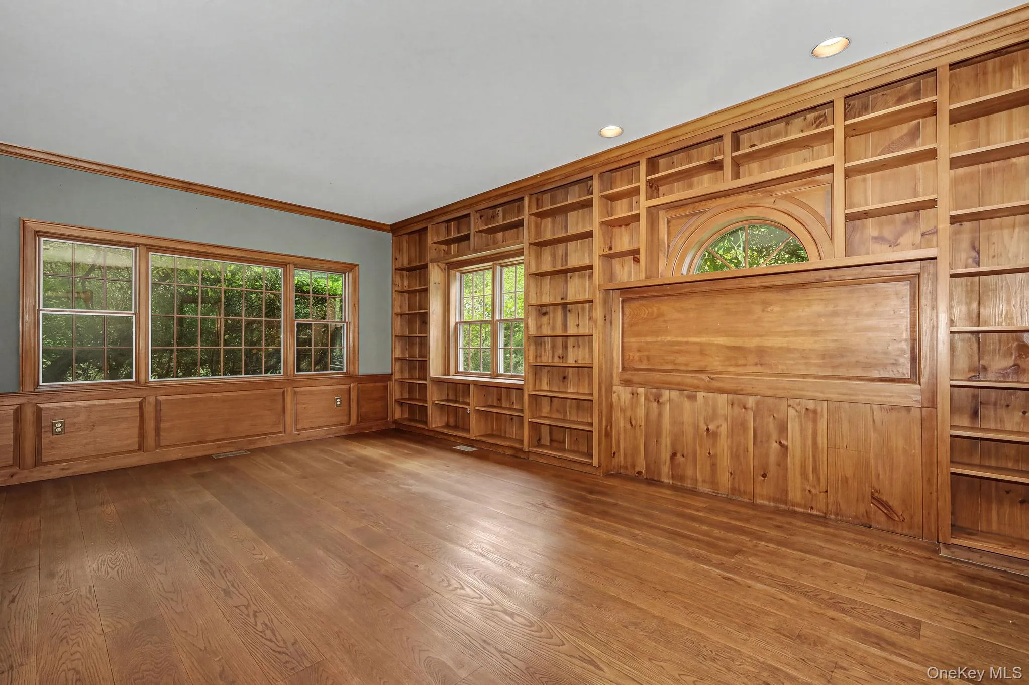 Virtually unfurnished and emptied. Virtually unfurnished and emptied.
