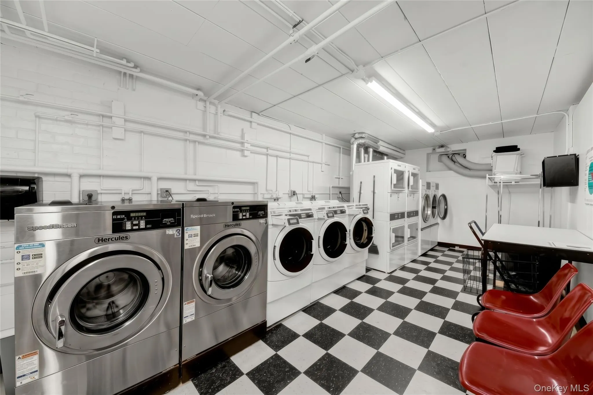 838 Pelhamdale Avenue, New Rochelle, NY, 1 Bedroom Bedrooms, 4 Rooms Rooms,1 BathroomBathrooms,Residential,For Rent,Pelhamdale,0,1055341 838 Pelhamdale Avenue, New Rochelle, NY, 1 Bedroom Bedrooms, 4 Rooms Rooms,1 BathroomBathrooms,Residential,For Rent,Pelhamdale,0,1055341