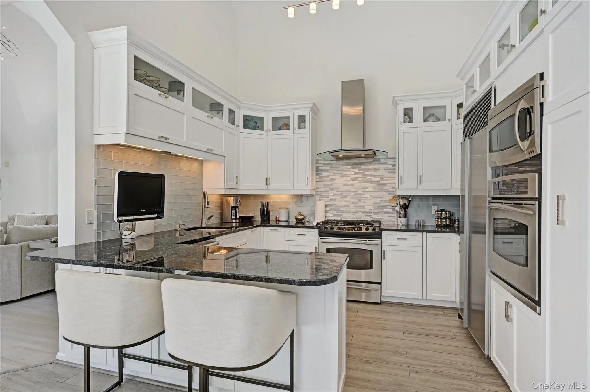 16 Laila Lane, Southampton, NY, 4 Bedroom Bedrooms, 16 Room Rooms,4 BathroomBathrooms,Residential Lease,For Rent,Laila,0,1055344 16 Laila Lane, Southampton, NY, 4 Bedroom Bedrooms, 16 Room Rooms,4 BathroomBathrooms,Residential Lease,For Rent,Laila,0,1055344