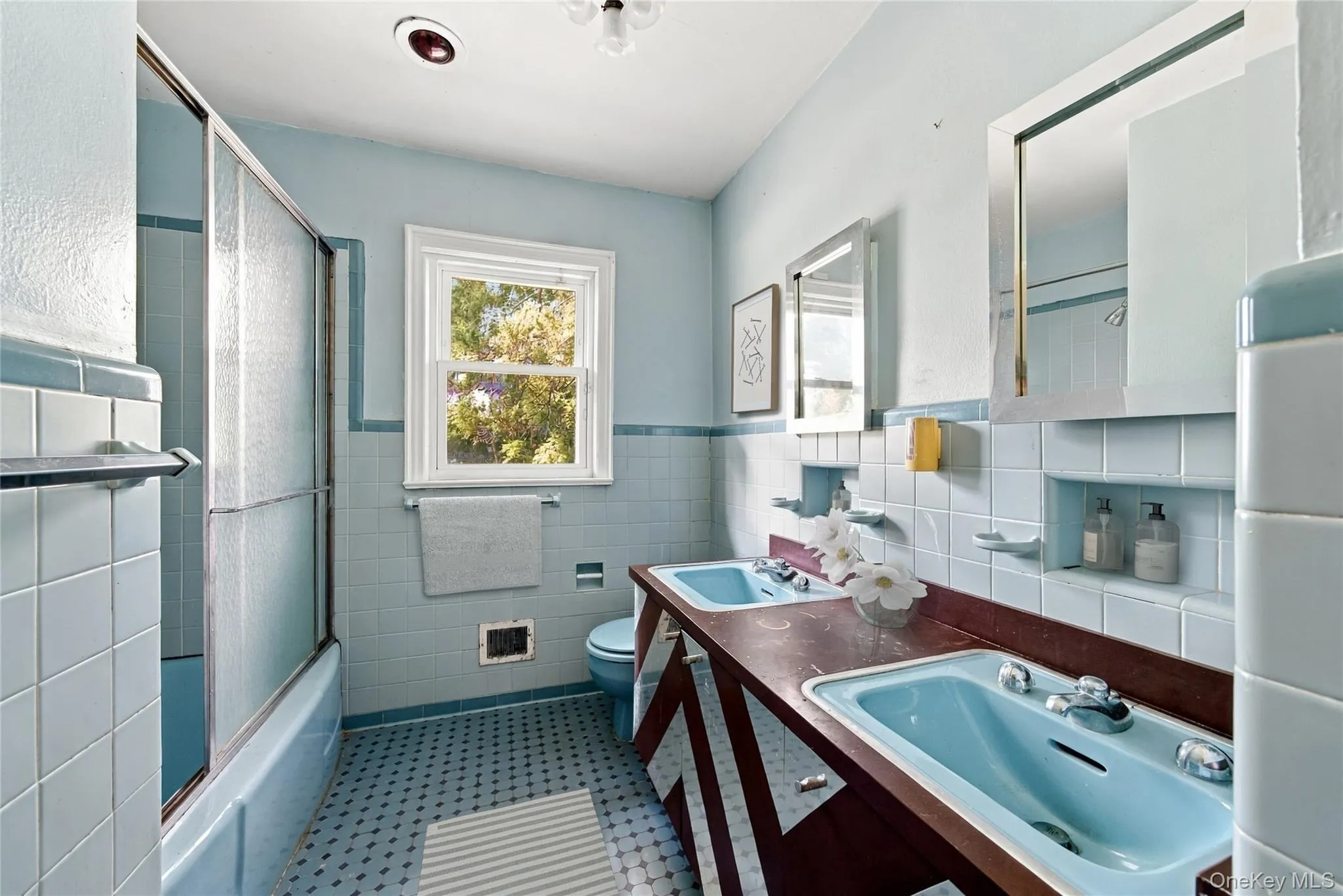 First Floor Full Bathroom First Floor Full Bathroom