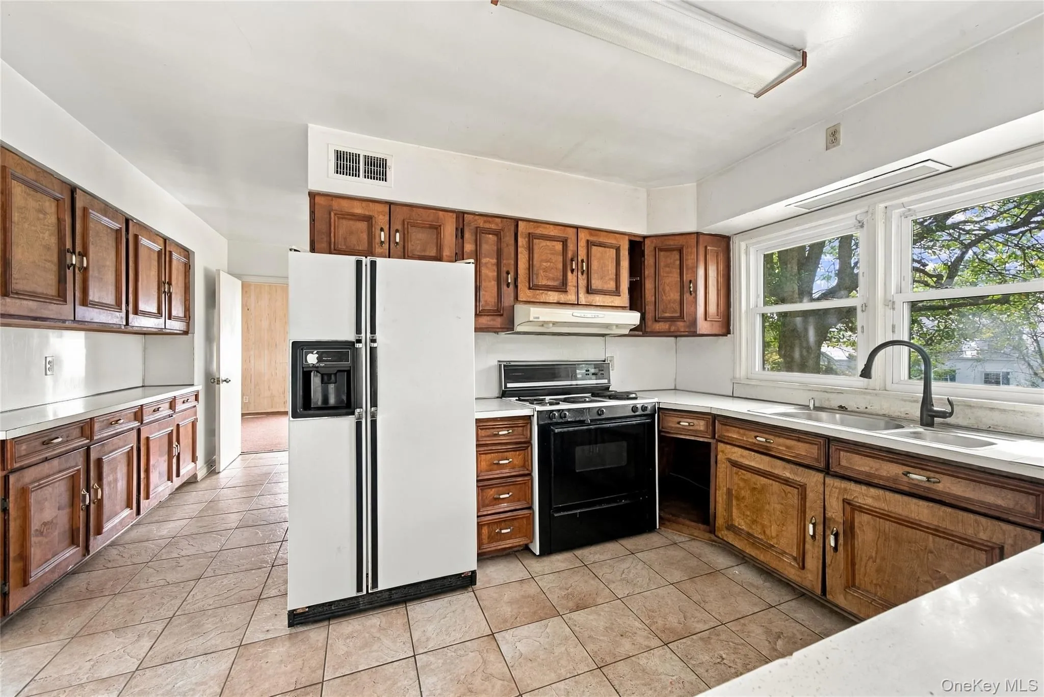 85 Del Rey Drive, Mount Vernon, NY, 5 Bedrooms Bedrooms, 14 Rooms Rooms,3 BathroomsBathrooms,Residential,For Rent,Del Rey,0,1055353 85 Del Rey Drive, Mount Vernon, NY, 5 Bedrooms Bedrooms, 14 Rooms Rooms,3 BathroomsBathrooms,Residential,For Rent,Del Rey,0,1055353