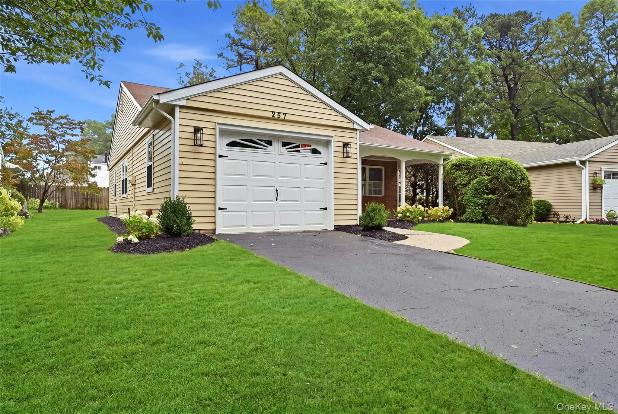 257 Edinburgh Drive, Brookhaven, NY, 2 Bedrooms Bedrooms, 5 Rooms Rooms,2 BathroomsBathrooms,Residential,For Rent,Edinburgh,0,1055365 257 Edinburgh Drive, Brookhaven, NY, 2 Bedrooms Bedrooms, 5 Rooms Rooms,2 BathroomsBathrooms,Residential,For Rent,Edinburgh,0,1055365