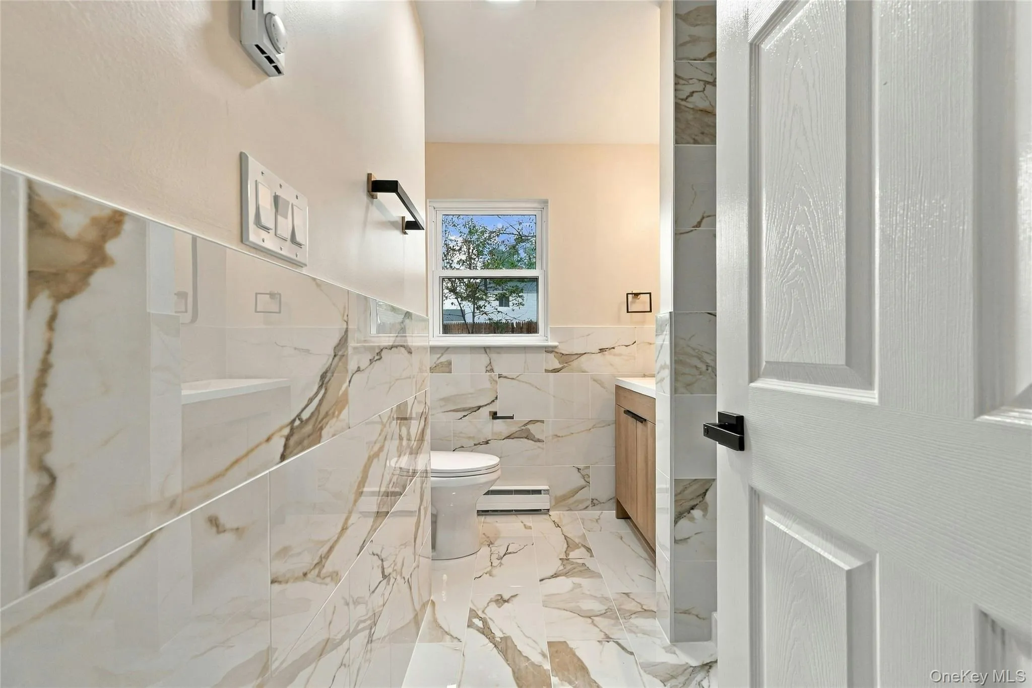 257 Edinburgh Drive, Brookhaven, NY, 2 Bedrooms Bedrooms, 5 Rooms Rooms,2 BathroomsBathrooms,Residential,For Rent,Edinburgh,0,1055365 257 Edinburgh Drive, Brookhaven, NY, 2 Bedrooms Bedrooms, 5 Rooms Rooms,2 BathroomsBathrooms,Residential,For Rent,Edinburgh,0,1055365