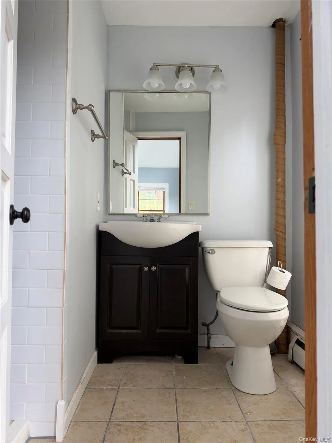 157 Lincoln Avenue, Islip, NY, 1 Bedroom Bedrooms, 3 Room Rooms,1 BathroomBathrooms,Residential Lease,For Rent,Lincoln,0,1055367 157 Lincoln Avenue, Islip, NY, 1 Bedroom Bedrooms, 3 Room Rooms,1 BathroomBathrooms,Residential Lease,For Rent,Lincoln,0,1055367