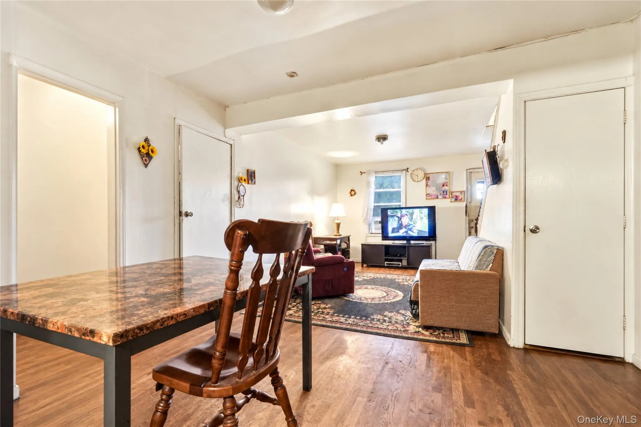 243 Schenck Avenue, New York, NY, 3 Bedrooms Bedrooms, 5 Rooms Rooms,1 BathroomBathrooms,Residential,For Rent,Schenck,0,1055375 243 Schenck Avenue, New York, NY, 3 Bedrooms Bedrooms, 5 Rooms Rooms,1 BathroomBathrooms,Residential,For Rent,Schenck,0,1055375