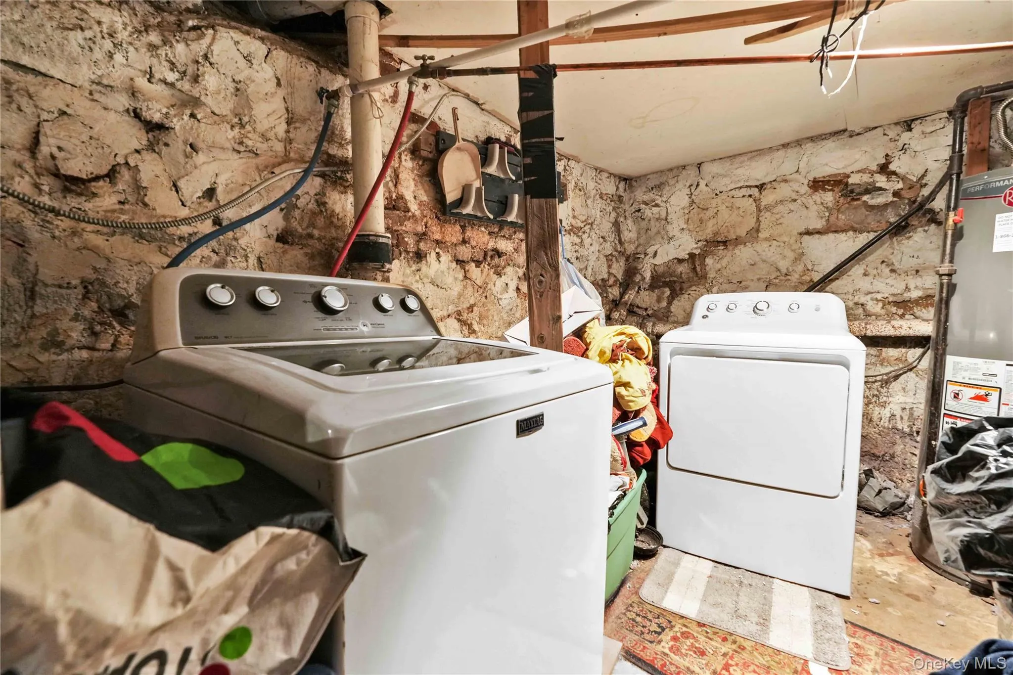 243 Schenck Avenue, New York, NY, 3 Bedrooms Bedrooms, 5 Rooms Rooms,1 BathroomBathrooms,Residential,For Rent,Schenck,0,1055375 243 Schenck Avenue, New York, NY, 3 Bedrooms Bedrooms, 5 Rooms Rooms,1 BathroomBathrooms,Residential,For Rent,Schenck,0,1055375