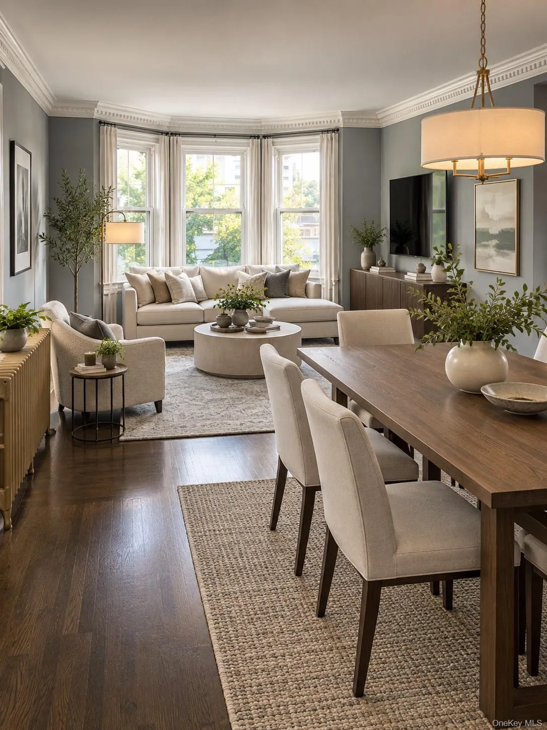 Virtually staged dining area Virtually staged dining area