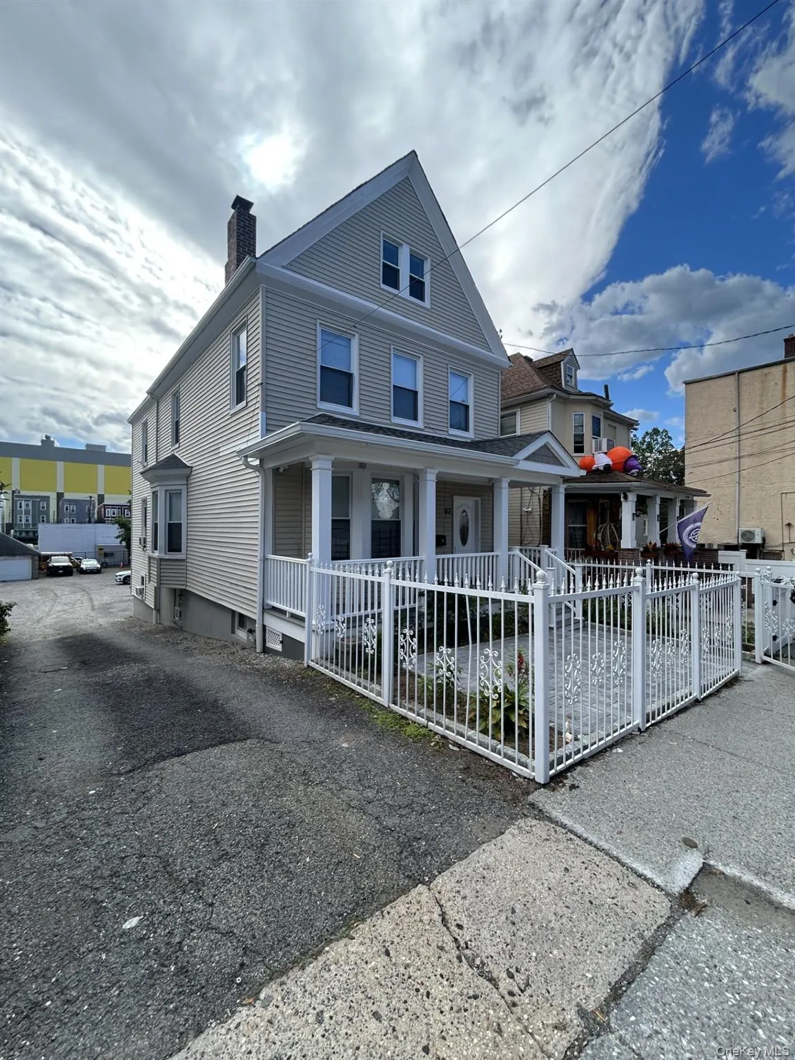82 Post Street, Yonkers, NY, 2 Bedrooms Bedrooms, 6 Rooms Rooms,1 BathroomBathrooms,Residential Lease,For Rent,Post,0,1055378 82 Post Street, Yonkers, NY, 2 Bedrooms Bedrooms, 6 Rooms Rooms,1 BathroomBathrooms,Residential Lease,For Rent,Post,0,1055378