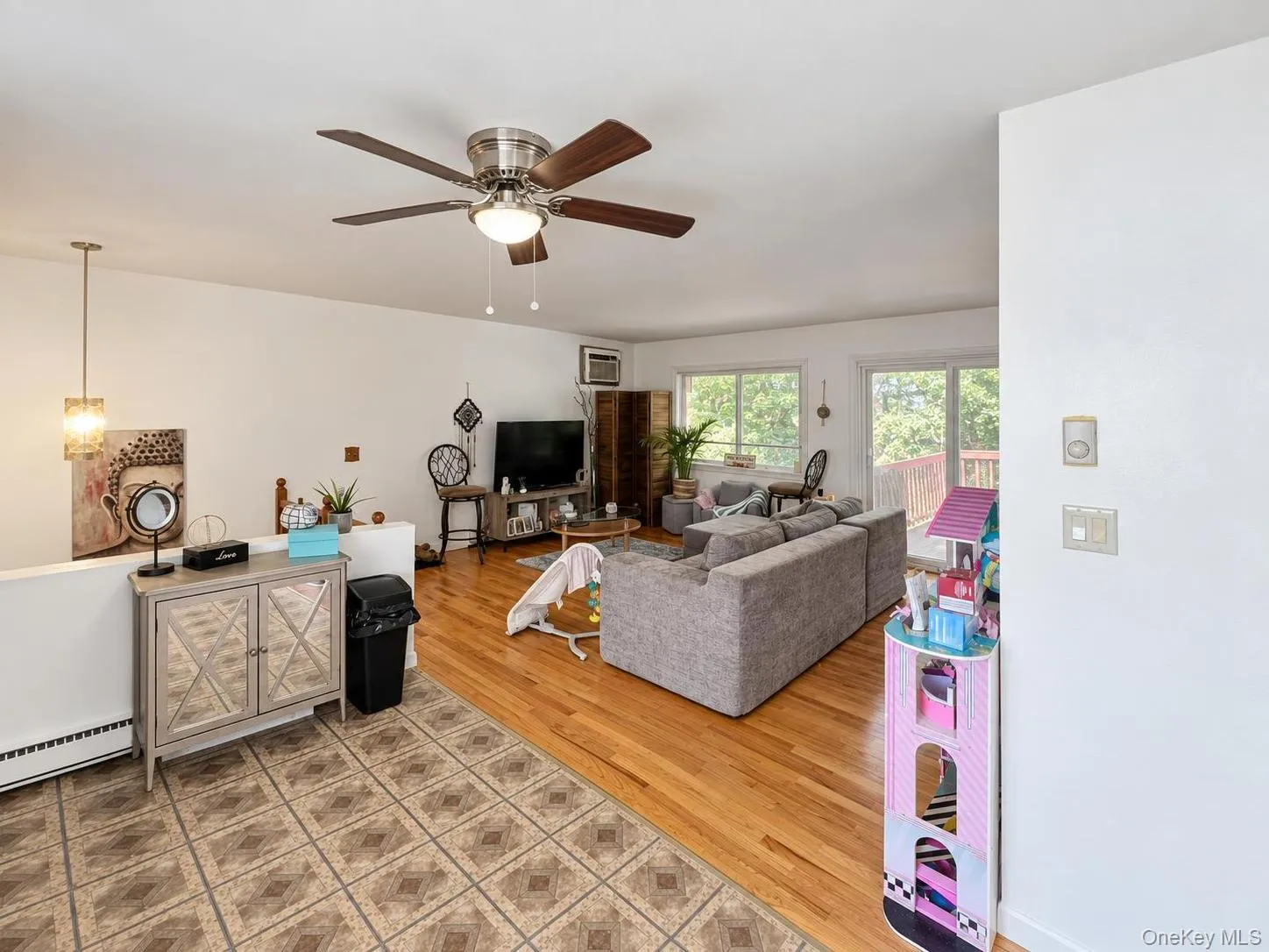 13 James Place, Thompson, NY, 3 Bedrooms Bedrooms, 8 Rooms Rooms,1 BathroomBathrooms,Residential,For Rent,James,0,1055379 13 James Place, Thompson, NY, 3 Bedrooms Bedrooms, 8 Rooms Rooms,1 BathroomBathrooms,Residential,For Rent,James,0,1055379