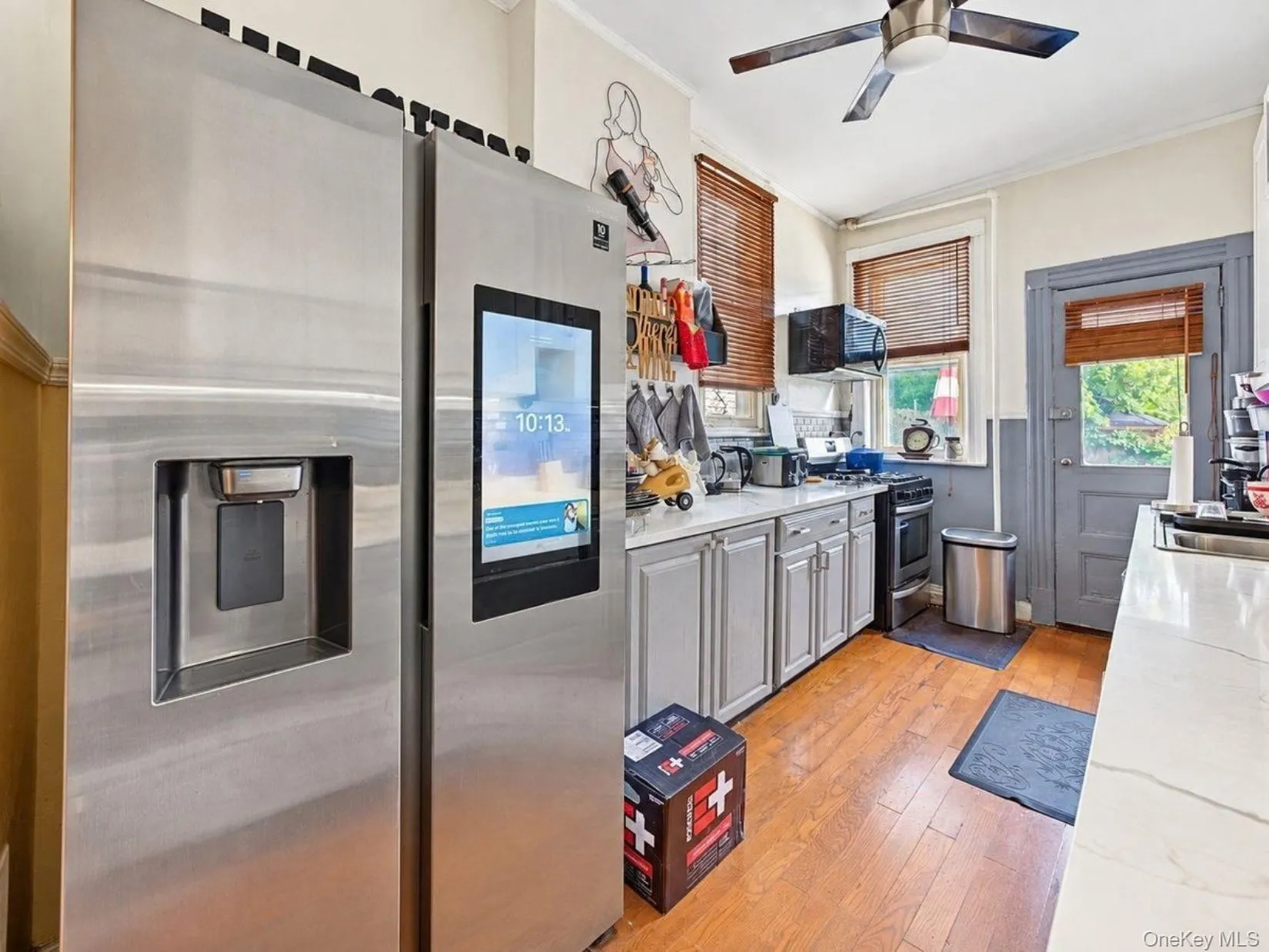 37 Grant Avenue, New York, NY, 2 Bedrooms Bedrooms, 6 Rooms Rooms,1 BathroomBathrooms,Residential,For Rent,Grant,0,1055390 37 Grant Avenue, New York, NY, 2 Bedrooms Bedrooms, 6 Rooms Rooms,1 BathroomBathrooms,Residential,For Rent,Grant,0,1055390