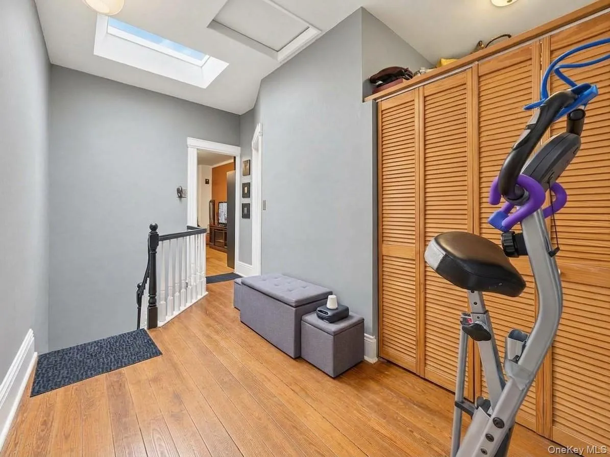 37 Grant Avenue, New York, NY, 2 Bedrooms Bedrooms, 6 Rooms Rooms,1 BathroomBathrooms,Residential,For Rent,Grant,0,1055390 37 Grant Avenue, New York, NY, 2 Bedrooms Bedrooms, 6 Rooms Rooms,1 BathroomBathrooms,Residential,For Rent,Grant,0,1055390