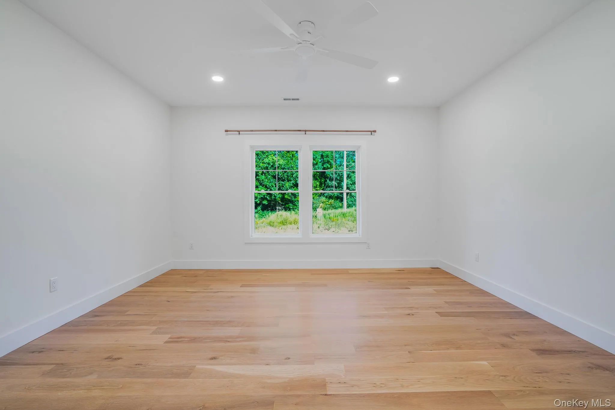 153 Quaker Lane, Hyde Park, NY, 3 Bedrooms Bedrooms, 10 Rooms Rooms,2 BathroomsBathrooms,Residential,For Rent,Quaker,0,1055392 153 Quaker Lane, Hyde Park, NY, 3 Bedrooms Bedrooms, 10 Rooms Rooms,2 BathroomsBathrooms,Residential,For Rent,Quaker,0,1055392
