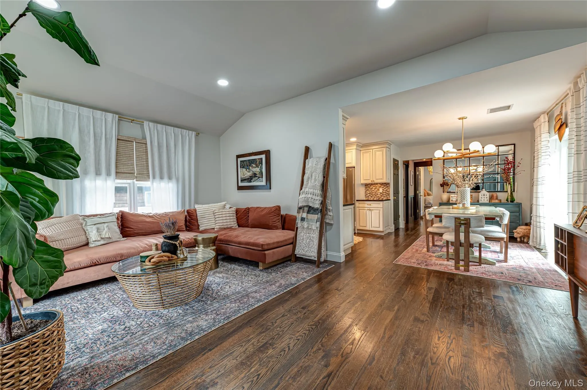 10 Laurel Road, Smithtown, NY, 3 Bedrooms Bedrooms, 6 Rooms Rooms,3 BathroomsBathrooms,Residential,For Rent,Laurel,0,1055398 10 Laurel Road, Smithtown, NY, 3 Bedrooms Bedrooms, 6 Rooms Rooms,3 BathroomsBathrooms,Residential,For Rent,Laurel,0,1055398