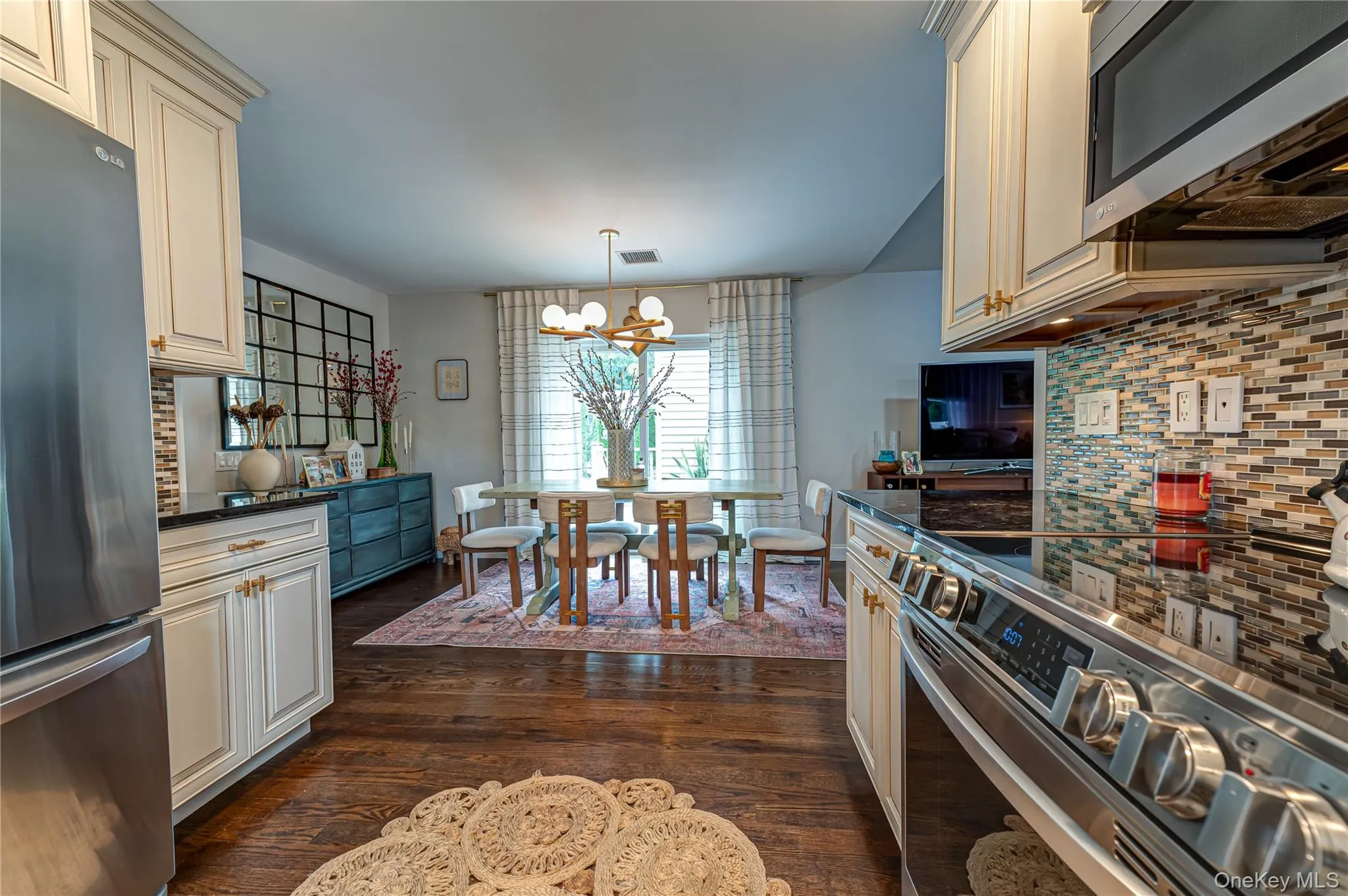 10 Laurel Road, Smithtown, NY, 3 Bedrooms Bedrooms, 6 Rooms Rooms,3 BathroomsBathrooms,Residential,For Rent,Laurel,0,1055398 10 Laurel Road, Smithtown, NY, 3 Bedrooms Bedrooms, 6 Rooms Rooms,3 BathroomsBathrooms,Residential,For Rent,Laurel,0,1055398