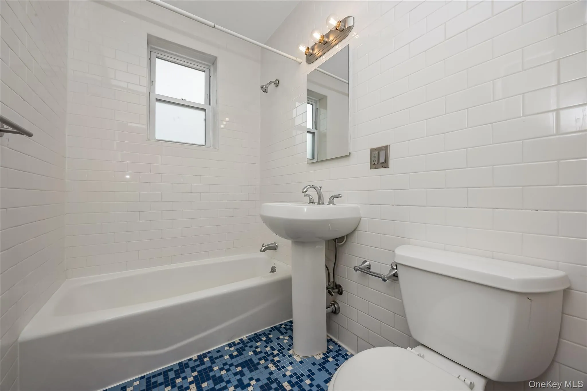251 Broadway, Long Beach, NY, 1 Bedroom Bedrooms, 3 Rooms Rooms,1 BathroomBathrooms,Residential Lease,For Rent,Broadway,0,1055405 251 Broadway, Long Beach, NY, 1 Bedroom Bedrooms, 3 Rooms Rooms,1 BathroomBathrooms,Residential Lease,For Rent,Broadway,0,1055405