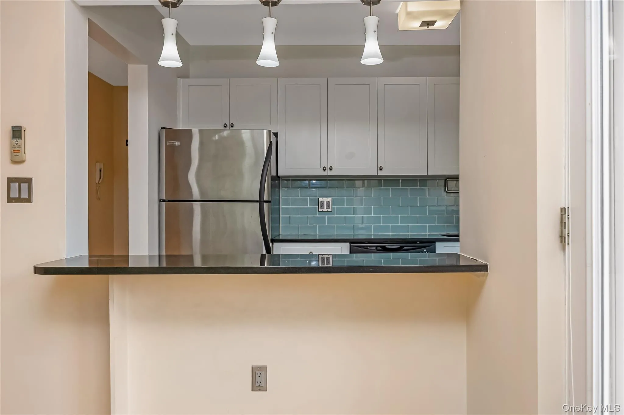 251 Broadway, Long Beach, NY, 1 Bedroom Bedrooms, 3 Rooms Rooms,1 BathroomBathrooms,Residential Lease,For Rent,Broadway,0,1055405 251 Broadway, Long Beach, NY, 1 Bedroom Bedrooms, 3 Rooms Rooms,1 BathroomBathrooms,Residential Lease,For Rent,Broadway,0,1055405