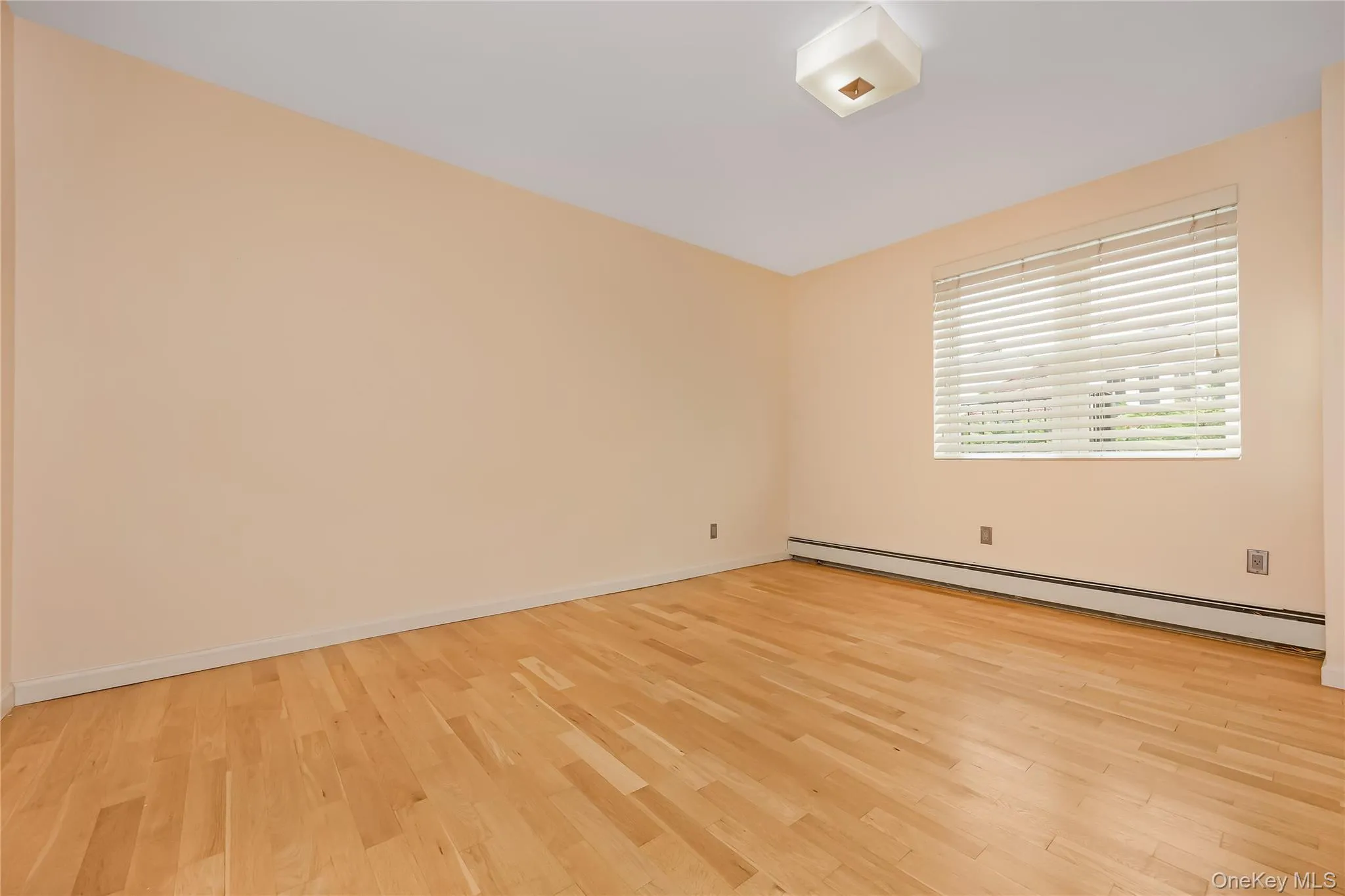 251 Broadway, Long Beach, NY, 1 Bedroom Bedrooms, 3 Rooms Rooms,1 BathroomBathrooms,Residential Lease,For Rent,Broadway,0,1055405 251 Broadway, Long Beach, NY, 1 Bedroom Bedrooms, 3 Rooms Rooms,1 BathroomBathrooms,Residential Lease,For Rent,Broadway,0,1055405