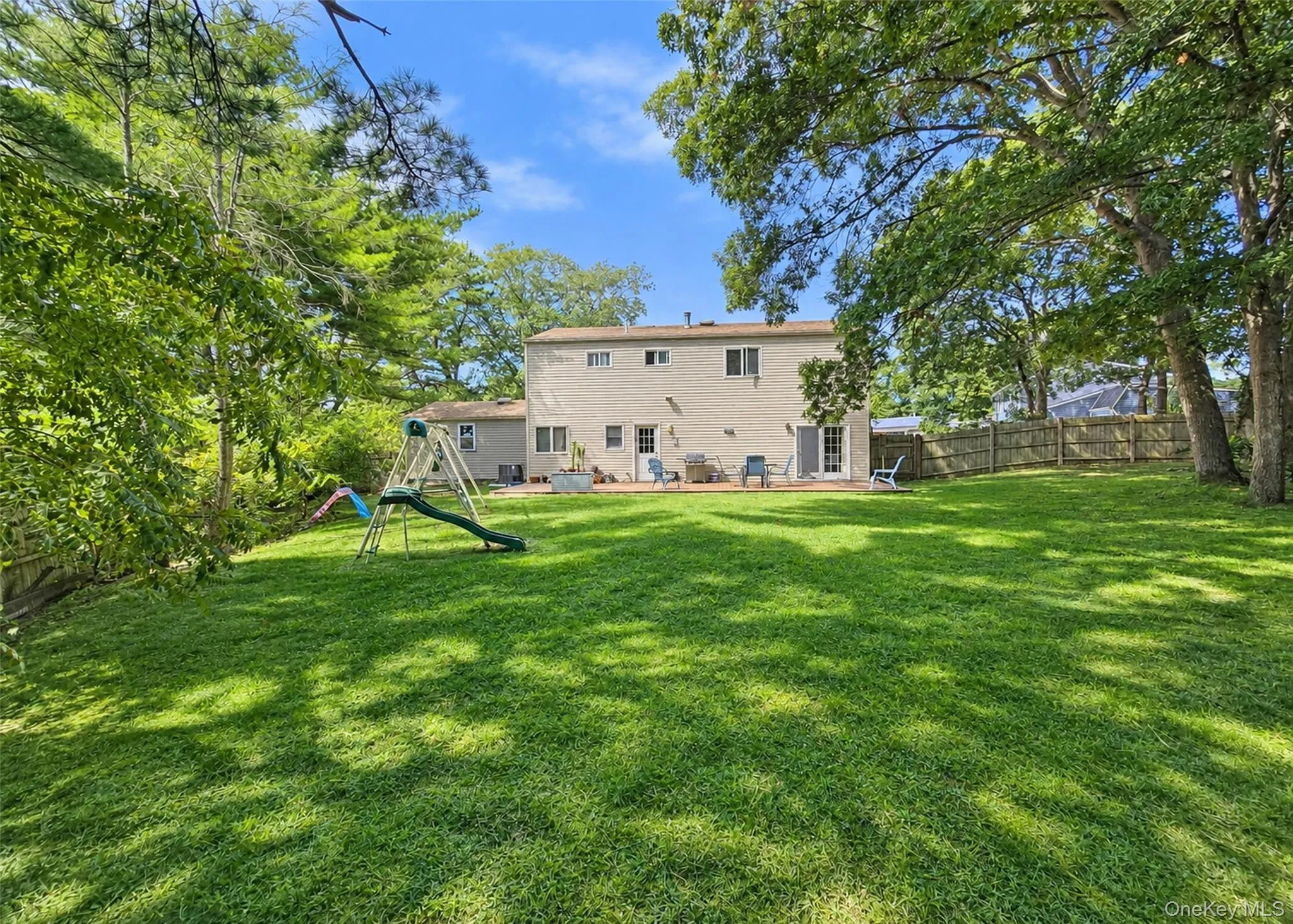 20 Bradbury Court, Islip, NY, 4 Bedroom Bedrooms, 8 Room Rooms,2 BathroomBathrooms,Residential Lease,For Rent,Bradbury,0,1055416 20 Bradbury Court, Islip, NY, 4 Bedroom Bedrooms, 8 Room Rooms,2 BathroomBathrooms,Residential Lease,For Rent,Bradbury,0,1055416
