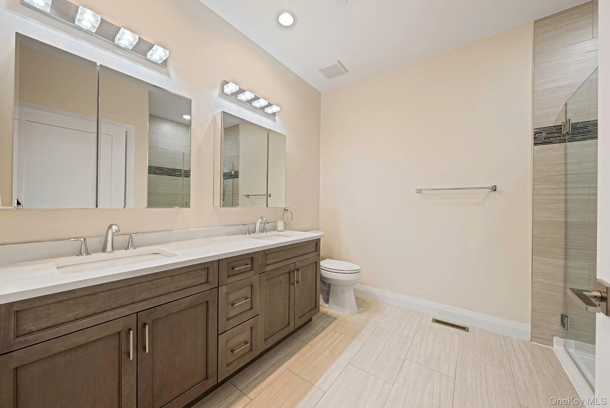 52102 Beech Tree Lane, Oyster Bay, NY, 3 Bedrooms Bedrooms, 5 Rooms Rooms,3 BathroomsBathrooms,Residential,For Rent,Beech Tree,0,1055418 52102 Beech Tree Lane, Oyster Bay, NY, 3 Bedrooms Bedrooms, 5 Rooms Rooms,3 BathroomsBathrooms,Residential,For Rent,Beech Tree,0,1055418