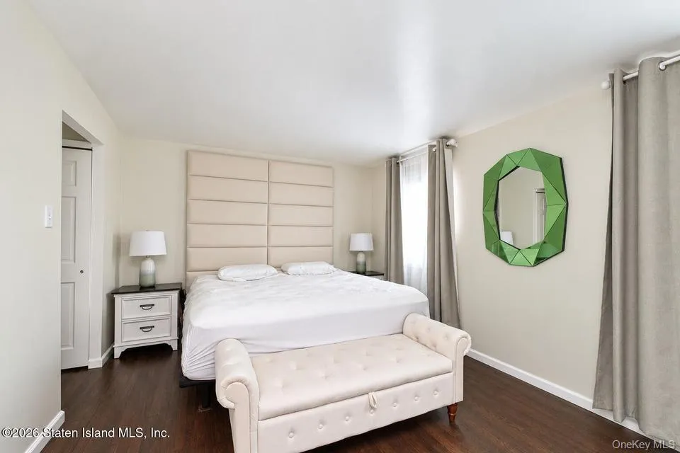 23 Dreyer Ave, New York, NY, 3 Bedrooms Bedrooms, 9 Rooms Rooms,2 BathroomsBathrooms,Residential,For Rent,Dreyer Ave,0,1055419 23 Dreyer Ave, New York, NY, 3 Bedrooms Bedrooms, 9 Rooms Rooms,2 BathroomsBathrooms,Residential,For Rent,Dreyer Ave,0,1055419
