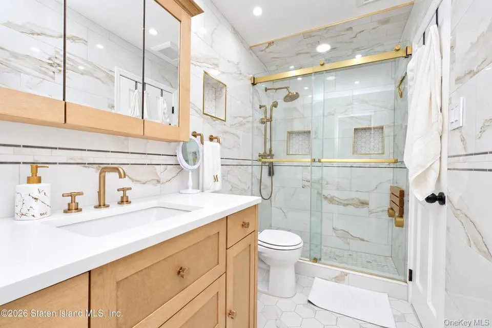 23 Dreyer Ave, New York, NY, 3 Bedrooms Bedrooms, 9 Rooms Rooms,2 BathroomsBathrooms,Residential,For Rent,Dreyer Ave,0,1055419 23 Dreyer Ave, New York, NY, 3 Bedrooms Bedrooms, 9 Rooms Rooms,2 BathroomsBathrooms,Residential,For Rent,Dreyer Ave,0,1055419